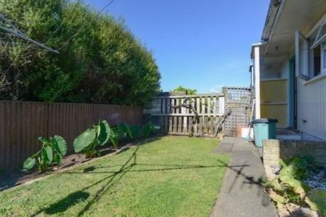 Photo of property in 2/707 Alexandra Street, Parkvale, Hastings, 4122