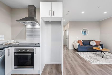 Photo of property in 3/20 Kerewhenua Crescent, Hobsonville, 0616