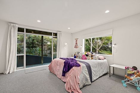 Photo of property in 8 Graceview Way, West Harbour, Auckland, 0618