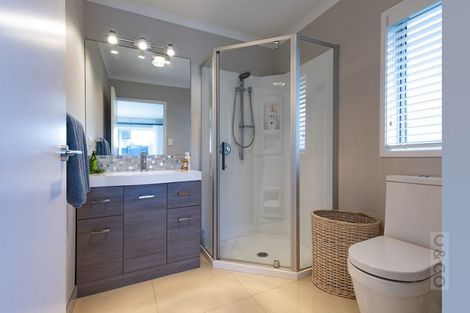 Photo of property in 14 Pohutukawa Parade, Riverhead, 0820