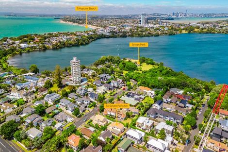 Photo of property in 1/3 Sylvan Park Avenue, Milford, Auckland, 0620