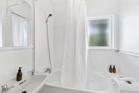 Photo of property in 213 Jervois Road, Herne Bay, Auckland, 1011