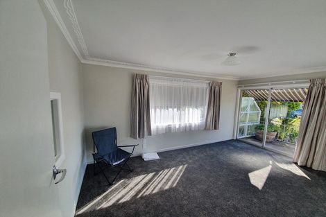 Photo of property in 2/15 Kayeleen Place, Cockle Bay, Auckland, 2014
