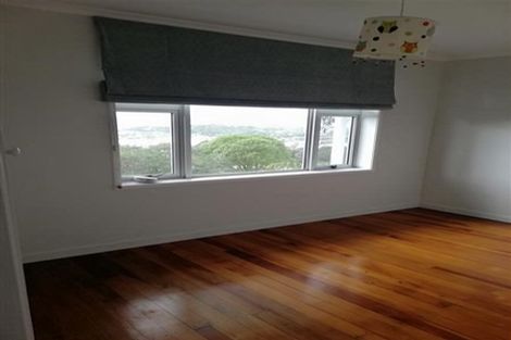 Photo of property in 27 Fortunatus Street, Brooklyn, Wellington, 6021