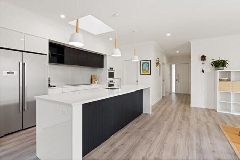 Photo of property in 7c Whakatomo Place, Havelock North, 4130