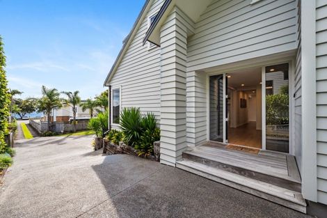 Photo of property in 27 Shelly Beach Parade, Cockle Bay, Auckland, 2014