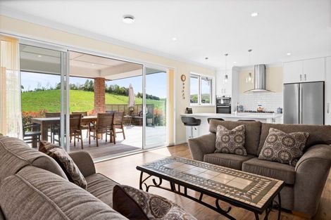 Photo of property in 93 Watts Street, Waipawa, 4277