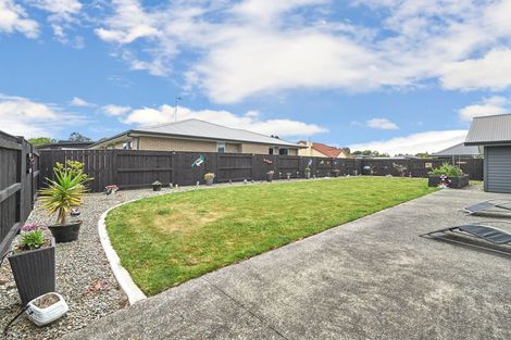 Photo of property in 40 Chestnut Close, Kelvin Grove, Palmerston North, 4414