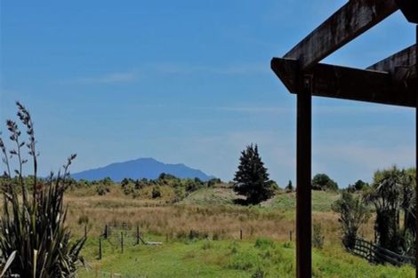 Photo of property in 184 Paetawa Road, Peka Peka, Waikanae, 5391