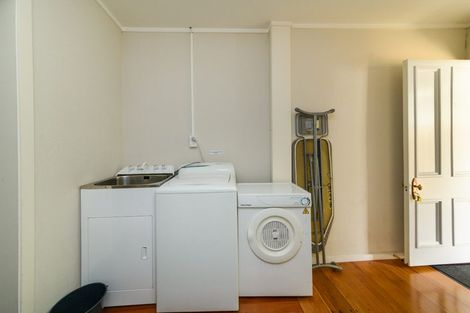 Photo of property in 348 College Street, West End, Palmerston North, 4410