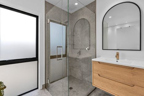 Photo of property in 9 Swan Street, Lake Hawea, 9382