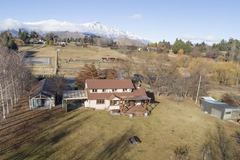 Photo of property in 20 Mountain View Road, Dalefield, Queenstown, 9371