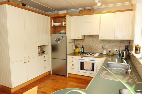 Photo of property in 13 Burwah Street, Berhampore, Wellington, 6023