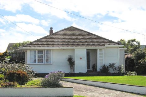 Photo of property in 22 Duigan Street, Gonville, Whanganui, 4501