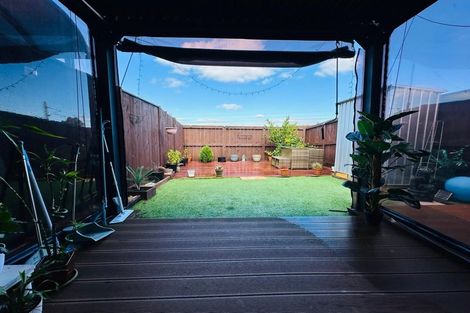 Photo of property in 37b Soaring Bird Drive, Takanini, 2112