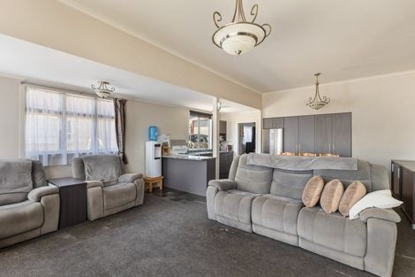 Photo of property in 9 Parris Street, Waitara, 4320