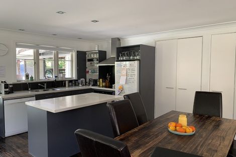 Photo of property in 3 Moffat Road, Red Beach, 0932