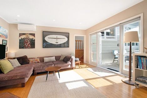 Photo of property in 80 Mountain Road, Henderson Valley, Auckland, 0612