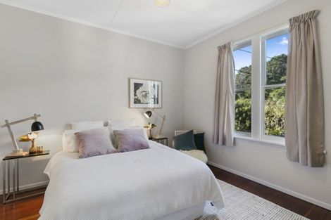 Photo of property in 56 Edinburgh Terrace, Berhampore, Wellington, 6023