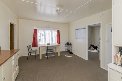 Photo of property in 211a Bath Street, Levin, 5510
