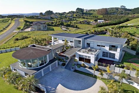 Photo of property in 776 Redoubt Road, Flat Bush, Auckland, 2019