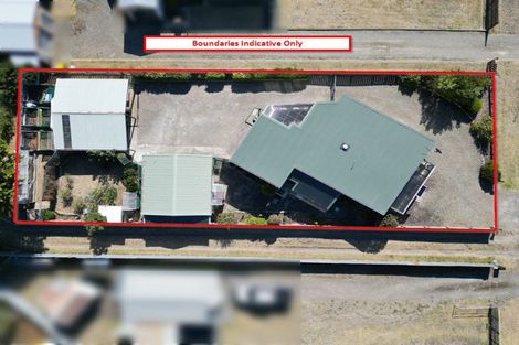 Photo of property in 10 Hennessy Street West, Foxton Beach, Foxton, 4815