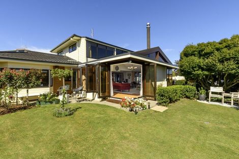 Photo of property in 11 Laing Place, Otumoetai, Tauranga, 3110