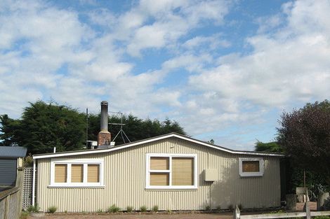 Photo of property in 5 Pine Avenue, Waikuku Beach, 7473