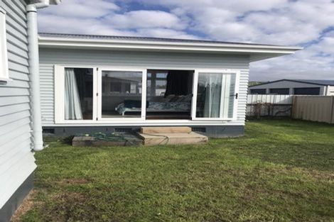 Photo of property in 14 Hinton Road, Taradale, Napier, 4112