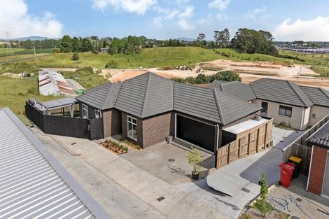 Photo of property in 56 Scenic Rise, Rototuna North, 3281