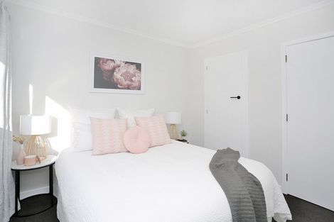 Photo of property in 27 Holloway Street, Waikiwi, Invercargill, 9810