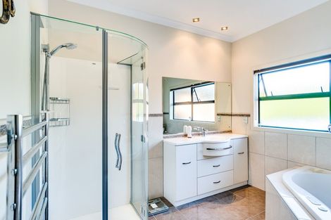 Photo of property in 30 Delta Mews Place, Clive, 4102