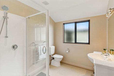 Photo of property in 5 Cadastral Court, Paraparaumu, 5032