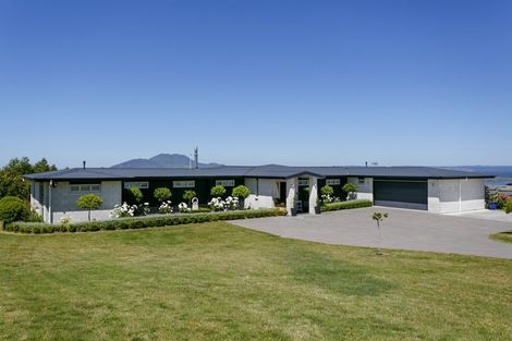 Photo of property in 35 Blue Ridge Drive, Acacia Bay, Taupo, 3385