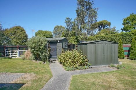 Photo of property in 2 Woodfield Place, Woodend, 7610