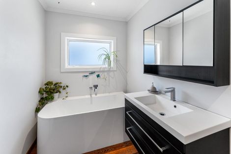 Photo of property in 7 Ranui Road, Stoke, Nelson, 7011