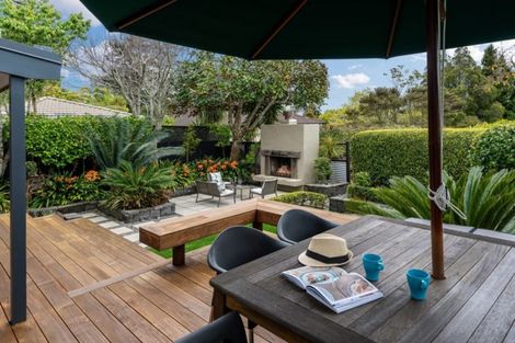 Photo of property in 14 Paparoa Road, Cockle Bay, Auckland, 2014