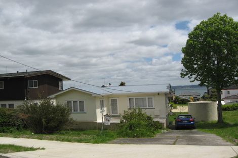 Photo of property in 44 De Luen Avenue, Tindalls Beach, Whangaparaoa, 0930