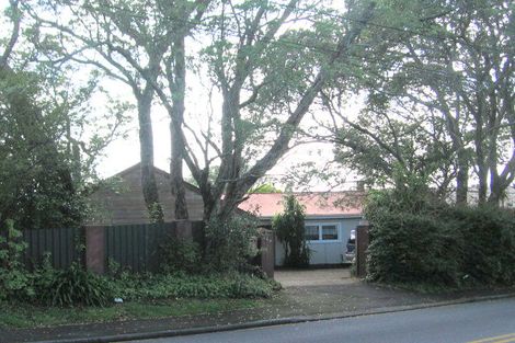 Photo of property in 243 Golf Road, Titirangi, Auckland, 0604