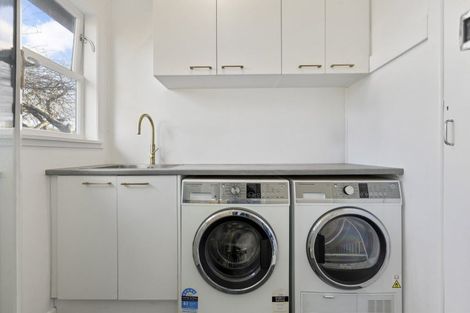 Photo of property in 2/97 Crawford Avenue, Mangere Bridge, Auckland, 2022