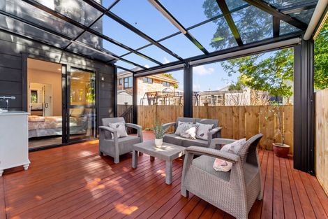 Photo of property in 2c Meadway, Sunnyhills, Auckland, 2010