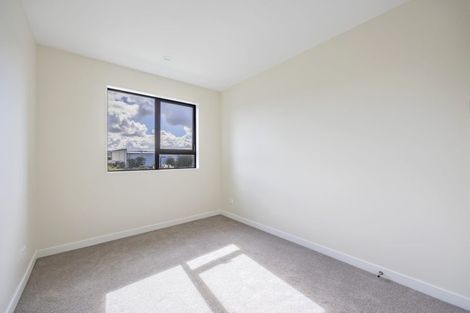 Photo of property in 124 Vintry Drive, Kumeu, 0810