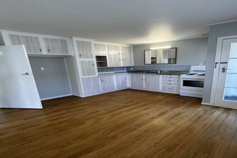 Photo of property in 613 Swanson Road, Swanson, Auckland, 0612