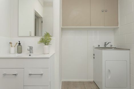 Photo of property in 17 Tawa Street, Hilltop, Taupo, 3330