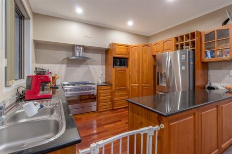 Photo of property in 13 Snell Place, Pakuranga, Auckland, 2013