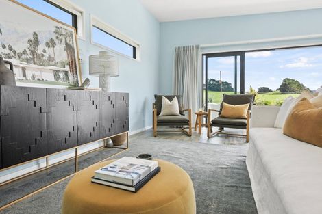 Photo of property in 28 Robertson Street, Raglan, 3225