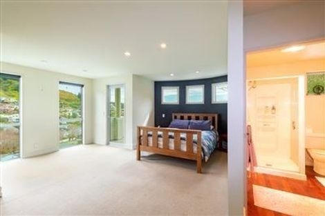 Photo of property in 4 Rockcrest Lane, Cashmere, Christchurch, 8022