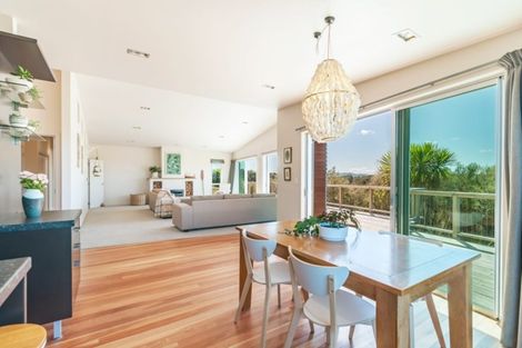 Photo of property in 590 Pataua Road North, Whareora, Whangarei, 0175