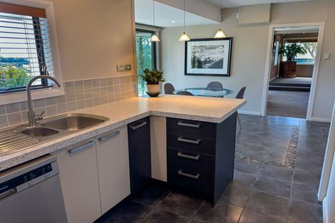 Photo of property in 80 Hackthorne Road, Cashmere, Christchurch, 8022