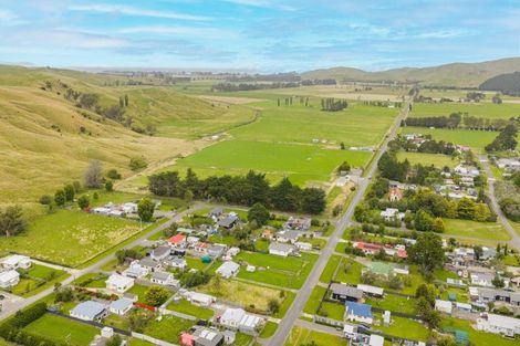 Photo of property in 19 Dundas Street, Porangahau, 4293